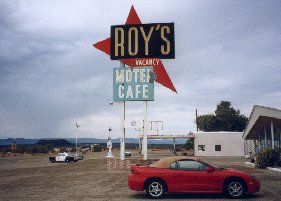 Roy's Cafe et Amboy Crater